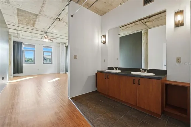 $349,900 | 10 North Summerlin Avenue, Unit 7, Orlando, FL 32801