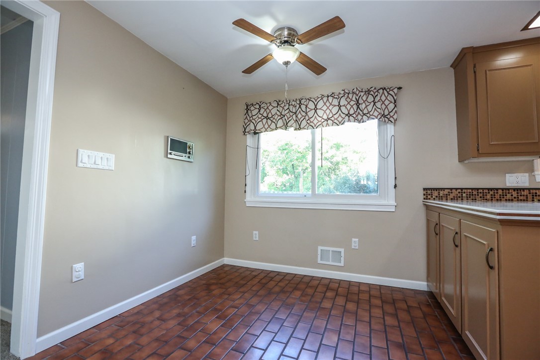 217 Judson Street Webster, NY 14580 - Photo 7 of 46