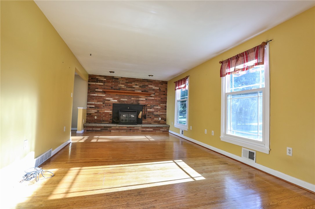 217 Judson Street Webster, NY 14580 - Photo 9 of 46