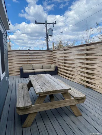 $9,000 | 446 Dehnhoff Walk, Ocean Beach, NY 11770