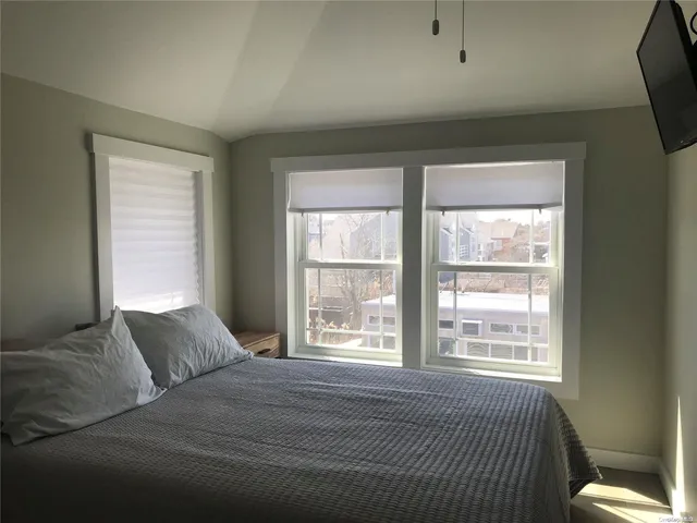 $9,000 | 446 Dehnhoff Walk, Ocean Beach, NY 11770