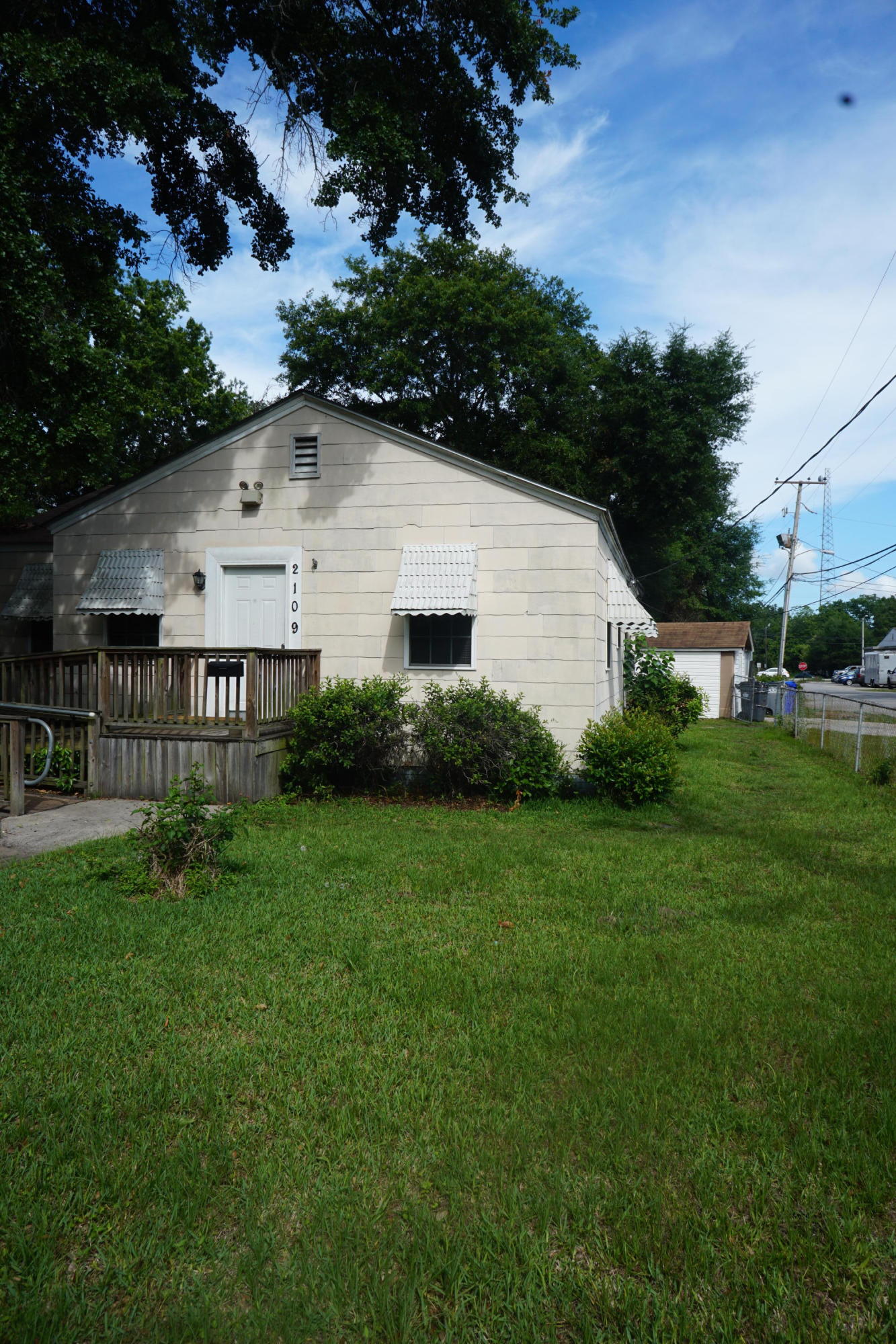 2109 Commander Road North Charleston, SC 29405 - Photo 1 of 8 2109 Commander front