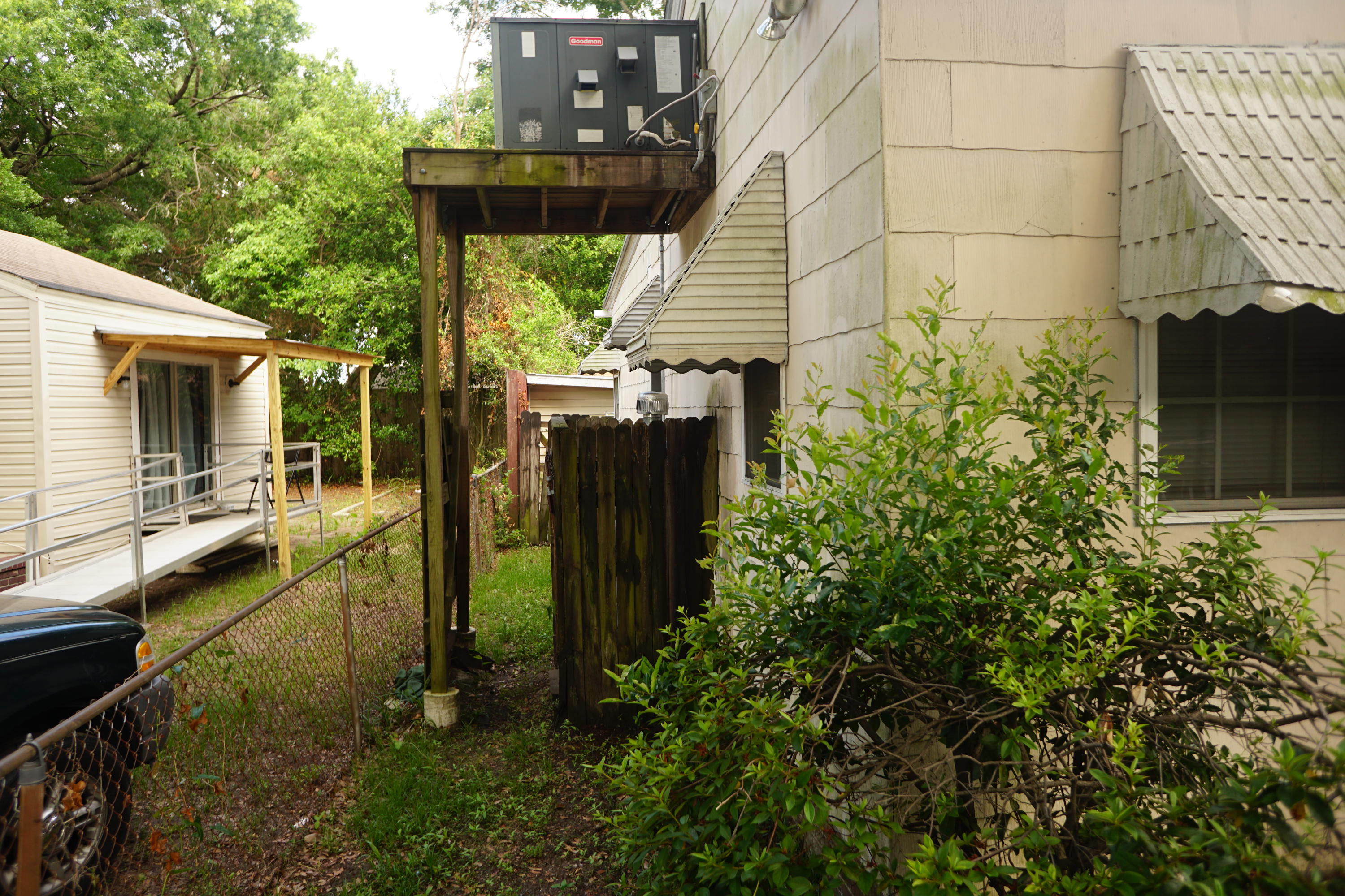 2109 Commander Road North Charleston, SC 29405 - Photo 2 of 8 commander hvac