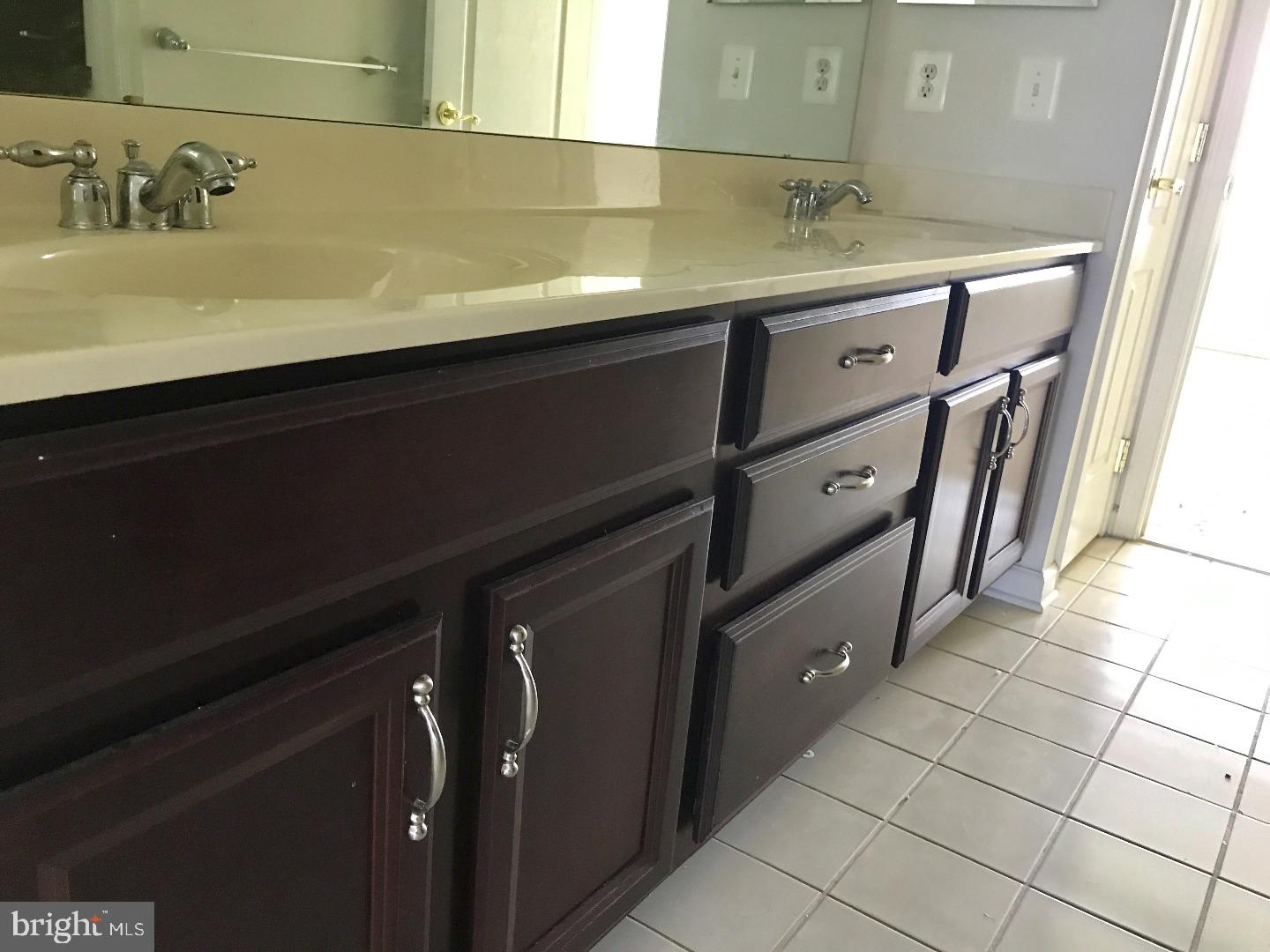 52 Curtmantle Road Mickleton, NJ 08056 - Photo 17 of 21 Bathroom