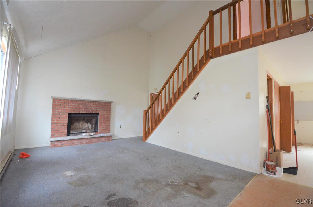 4841 Pine Ridge Drive West Bushkill, PA 18324 - Photo 2 of 14 Gallery Image 2