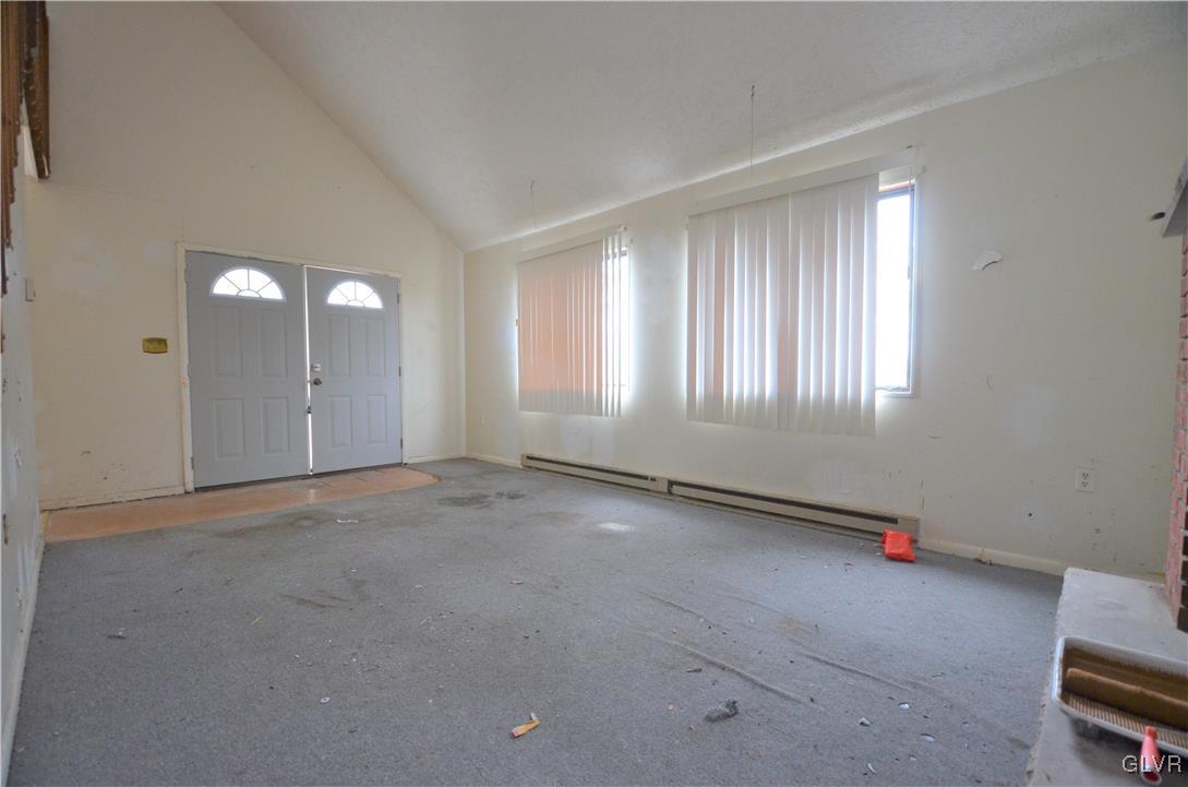 4841 Pine Ridge Drive West Bushkill, PA 18324 - Photo 3 of 14 Gallery Image 3