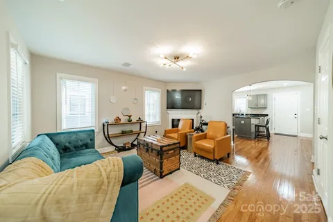 $789,000 | 2823 Whiting Avenue, Charlotte, NC 28205