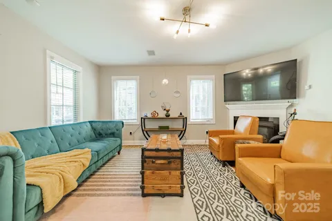 $789,000 | 2823 Whiting Avenue, Charlotte, NC 28205