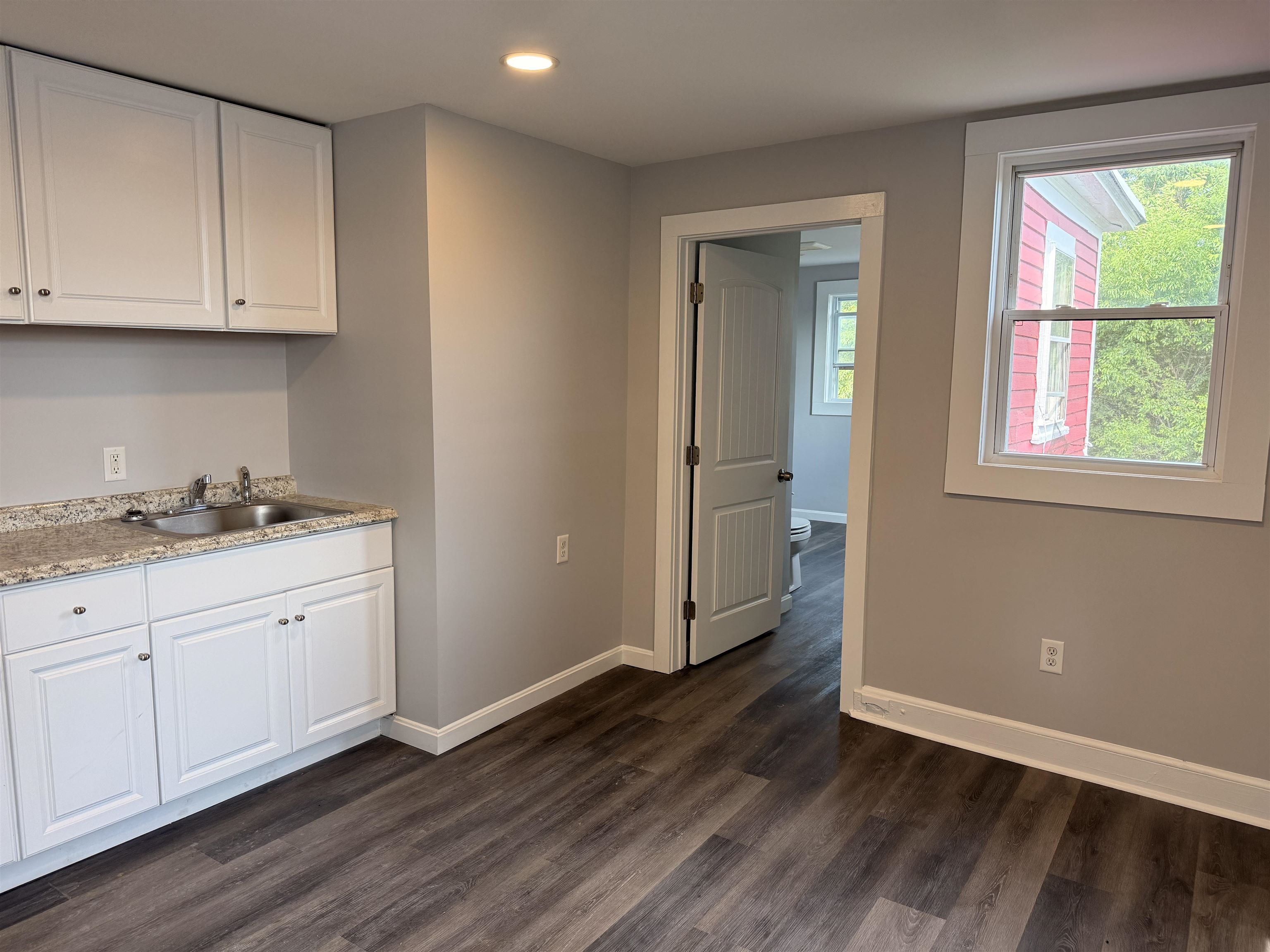 1309 Putney Road Brattleboro, VT 05301 - Photo 22 of 32