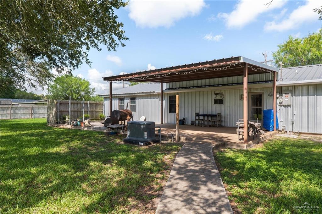 401 South Parker Road La Feria, TX 78559 - Photo 26 of 34