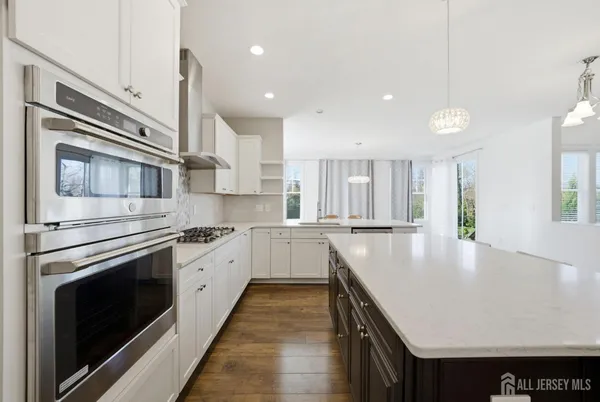 $1,299,999 | 3 Cairnes Lane, East Brunswick, NJ 08816