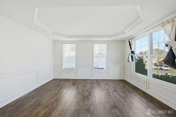 $1,299,999 | 3 Cairnes Lane, East Brunswick, NJ 08816