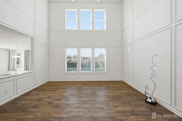 $1,299,999 | 3 Cairnes Lane, East Brunswick, NJ 08816