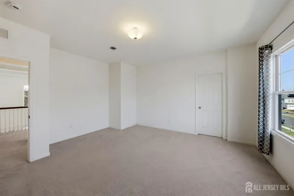 $1,299,999 | 3 Cairnes Lane, East Brunswick, NJ 08816