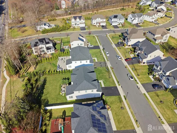 $1,299,999 | 3 Cairnes Lane, East Brunswick, NJ 08816