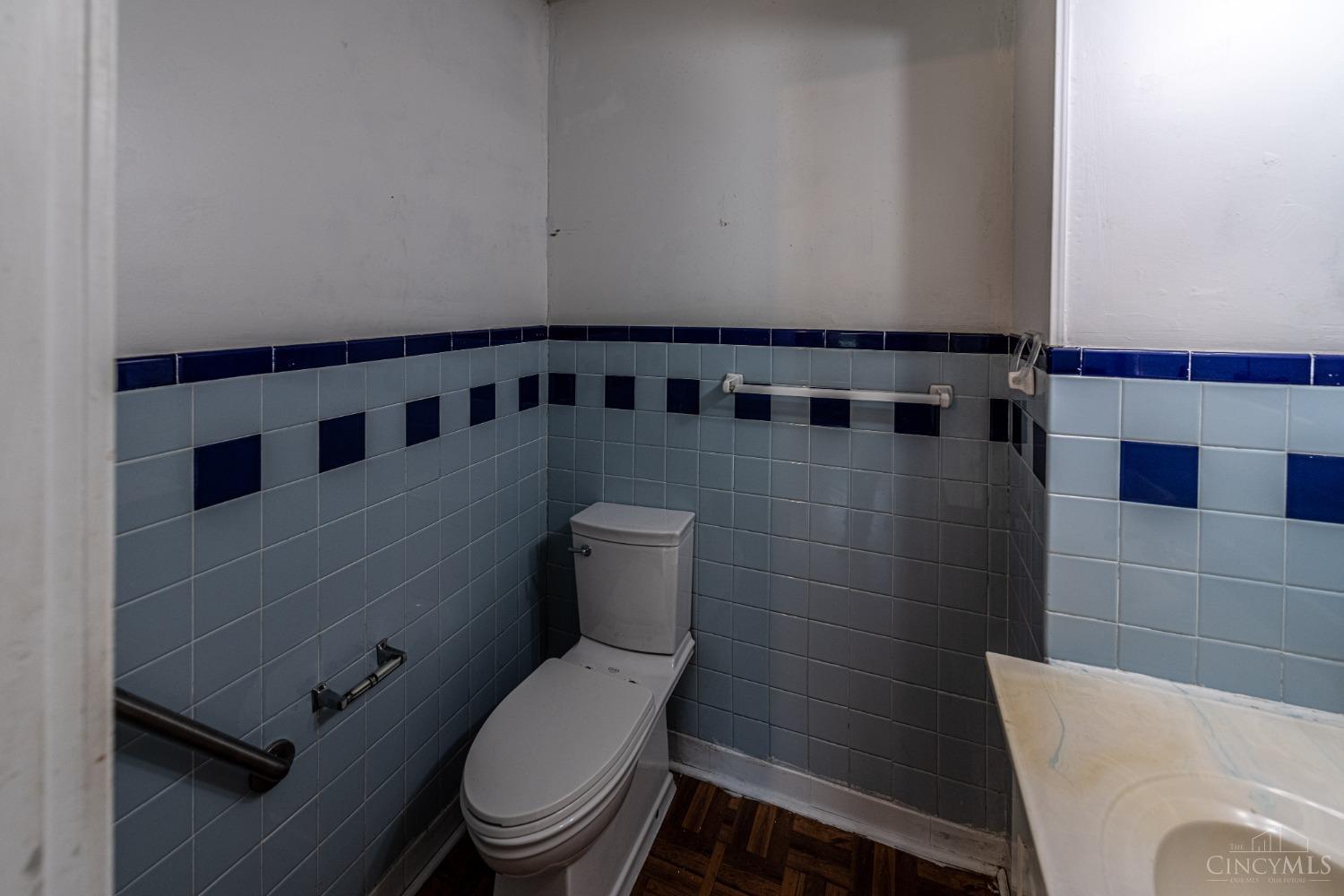 3315 Foozer Road Amelia, OH 45102 - Photo 17 of 69 Primary Half Bathroom