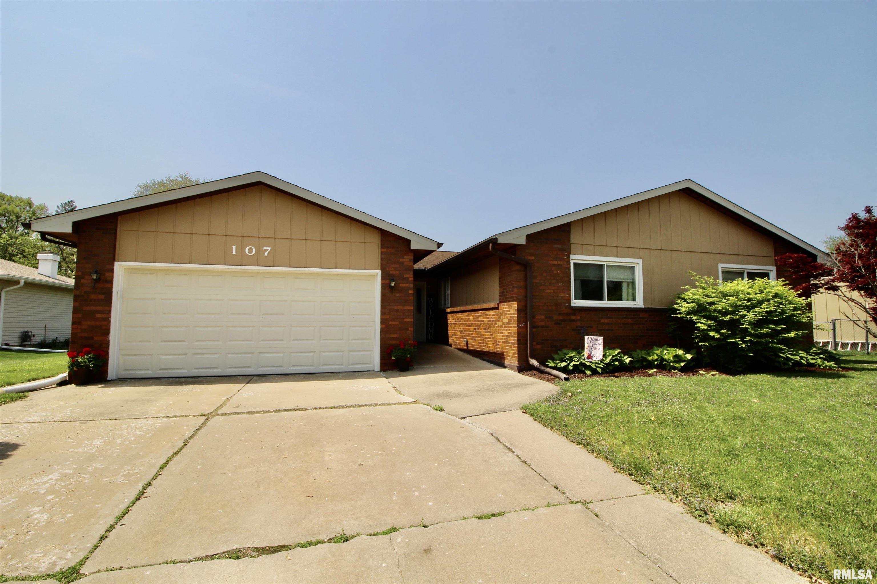 107 Chestnut Drive Morton, IL 61550 - Photo 2 of 35