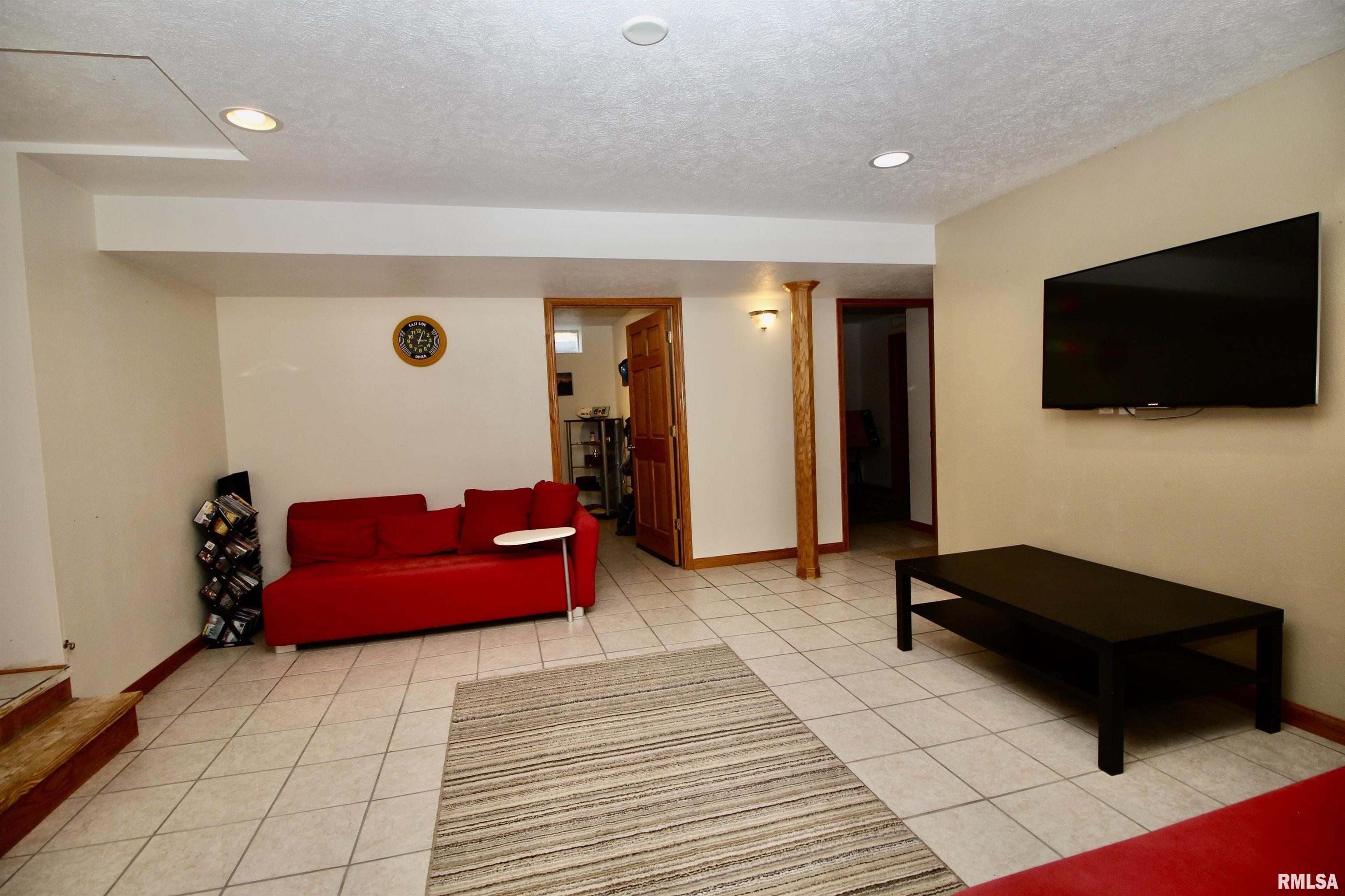 107 Chestnut Drive Morton, IL 61550 - Photo 24 of 35