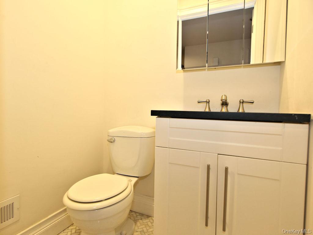 632 Milton Road Rye, NY 10580 - Photo 6 of 13