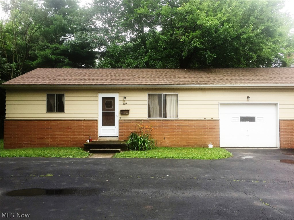 231-233 Randel Avenue Akron, OH 44313 - Photo 8 of 24 Gallery Image 8