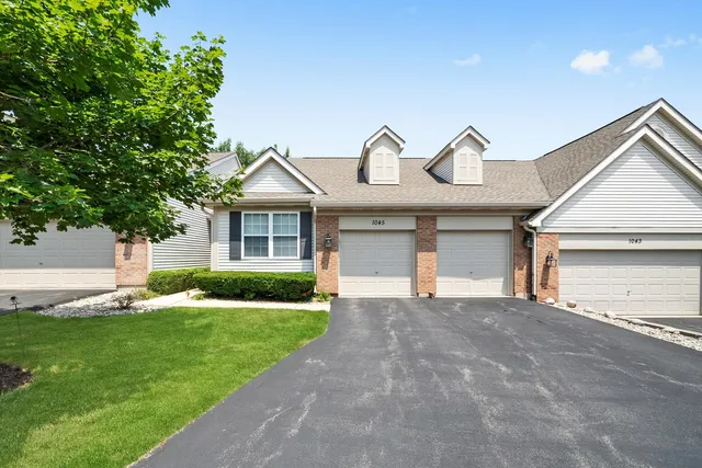 $299,900 | 1045 Fairway Drive, Fox Lake, IL 60020