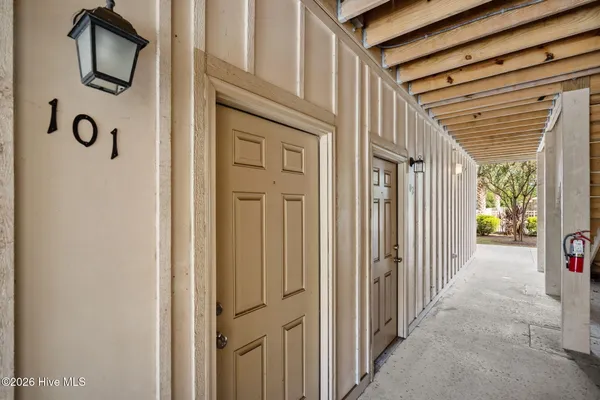$1,600 | 119 Covil Avenue, Unit 101, Wilmington, NC 28403