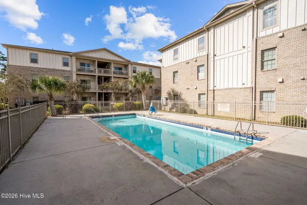 $1,600 | 119 Covil Avenue, Unit 101, Wilmington, NC 28403