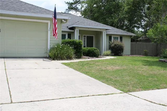 $2,250 | 1035 Northwest 89 Drive, Gainesville, FL 32606