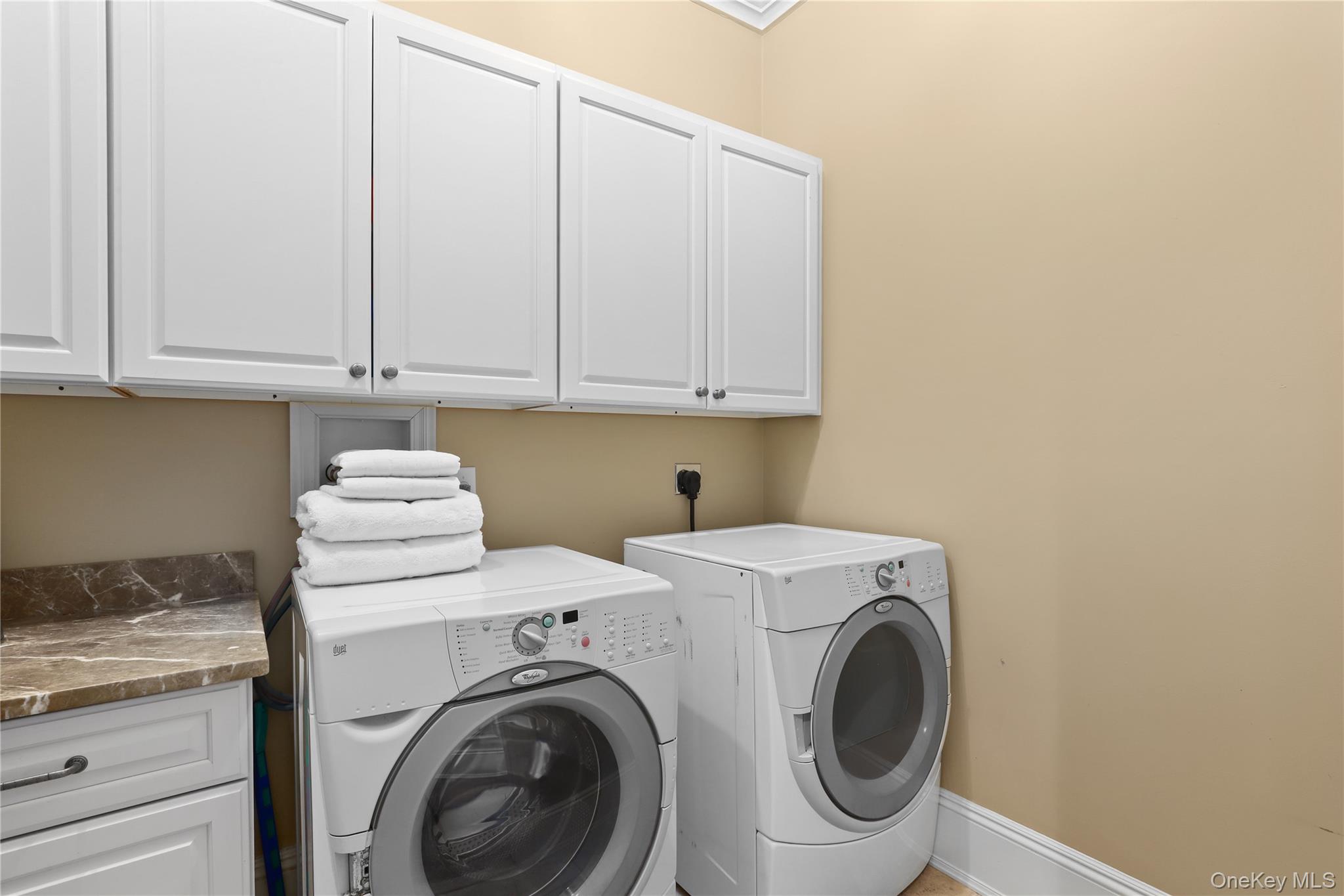 3 Brook View Lane Rye, NY 10580 - Photo 18 of 49 a utility room with dryer and washer