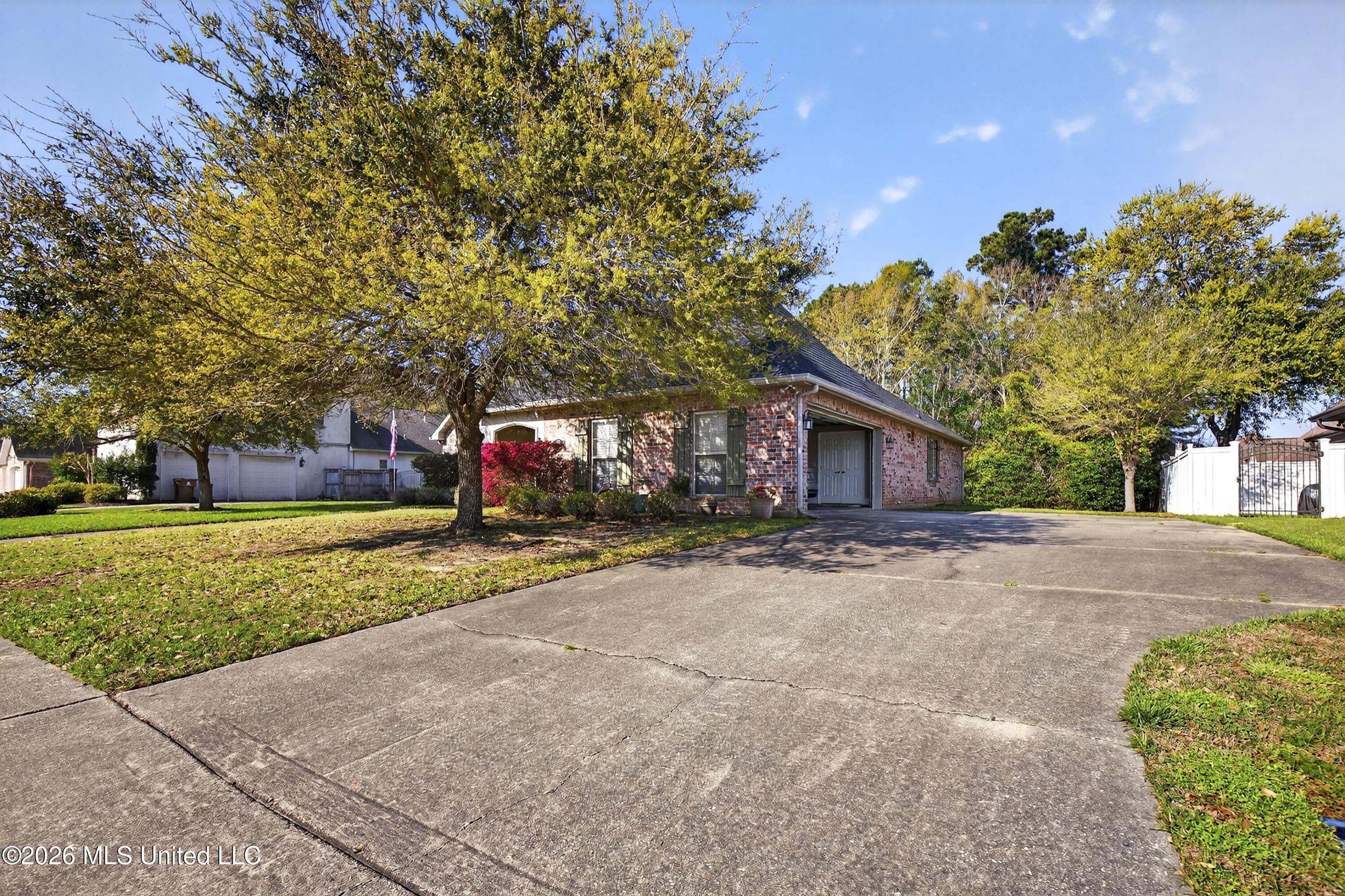 809 Darius Drive Biloxi, MS 39532 - Photo 4 of 39 809DariusDr.-4