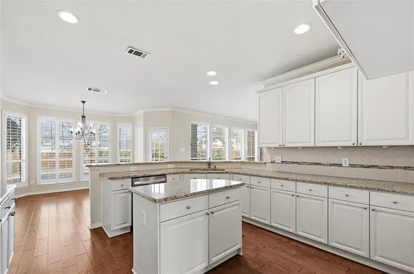 $1,100,000 | 303 Chestnut Cove Circle, Southlake, TX 76092