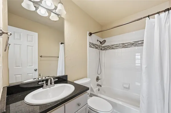 $1,100,000 | 303 Chestnut Cove Circle, Southlake, TX 76092