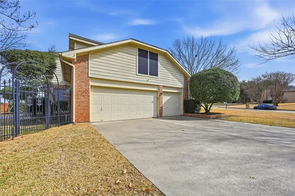 $1,100,000 | 303 Chestnut Cove Circle, Southlake, TX 76092