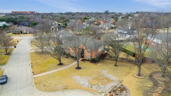 $1,100,000 | 303 Chestnut Cove Circle, Southlake, TX 76092