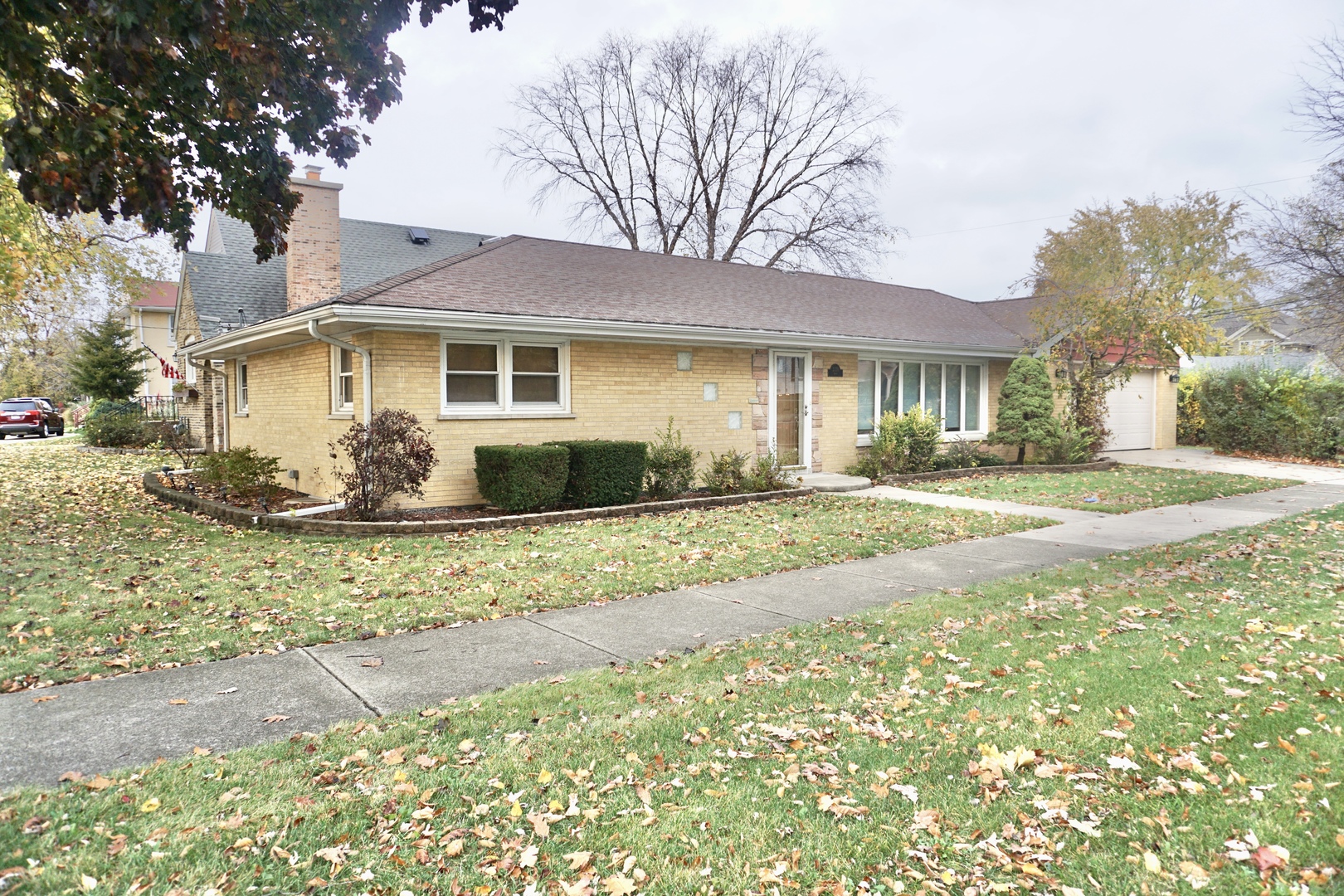 2220 Irwin Avenue Park Ridge, IL 60068 - Photo 1 of 24 Gallery Image 1