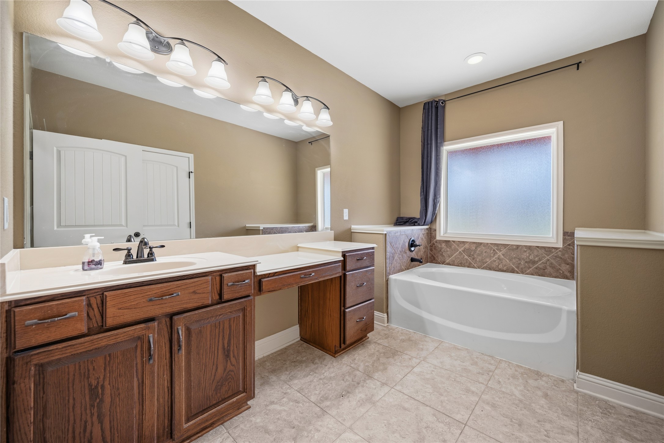 14620 Lyric Road Conroe, TX 77302 - Photo 13 of 33