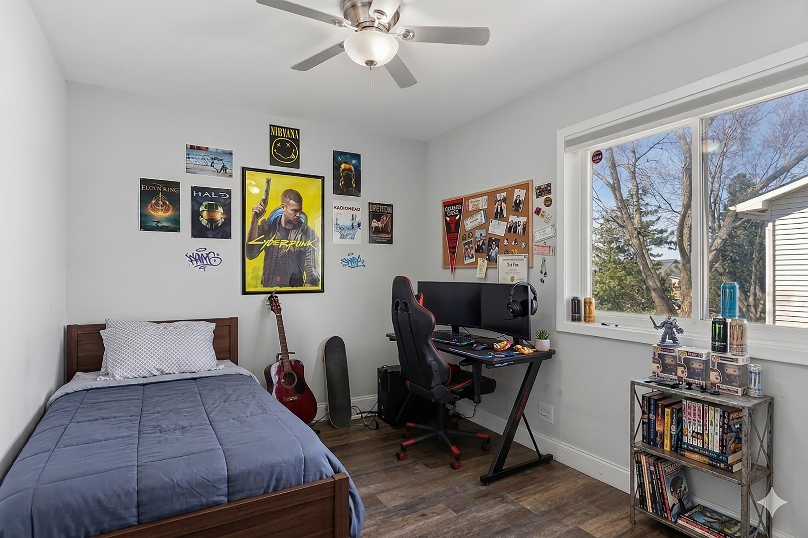 313 Thistle Drive Bolingbrook, IL 60490 - Photo 12 of 23 a bedroom with a bed and wooden floor
