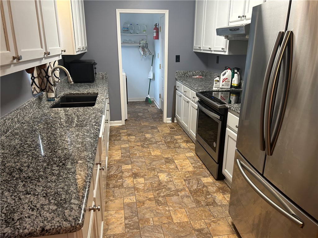 2616 Rainey Road Starr, SC 29684 - Photo 3 of 19 Gallery Image 3