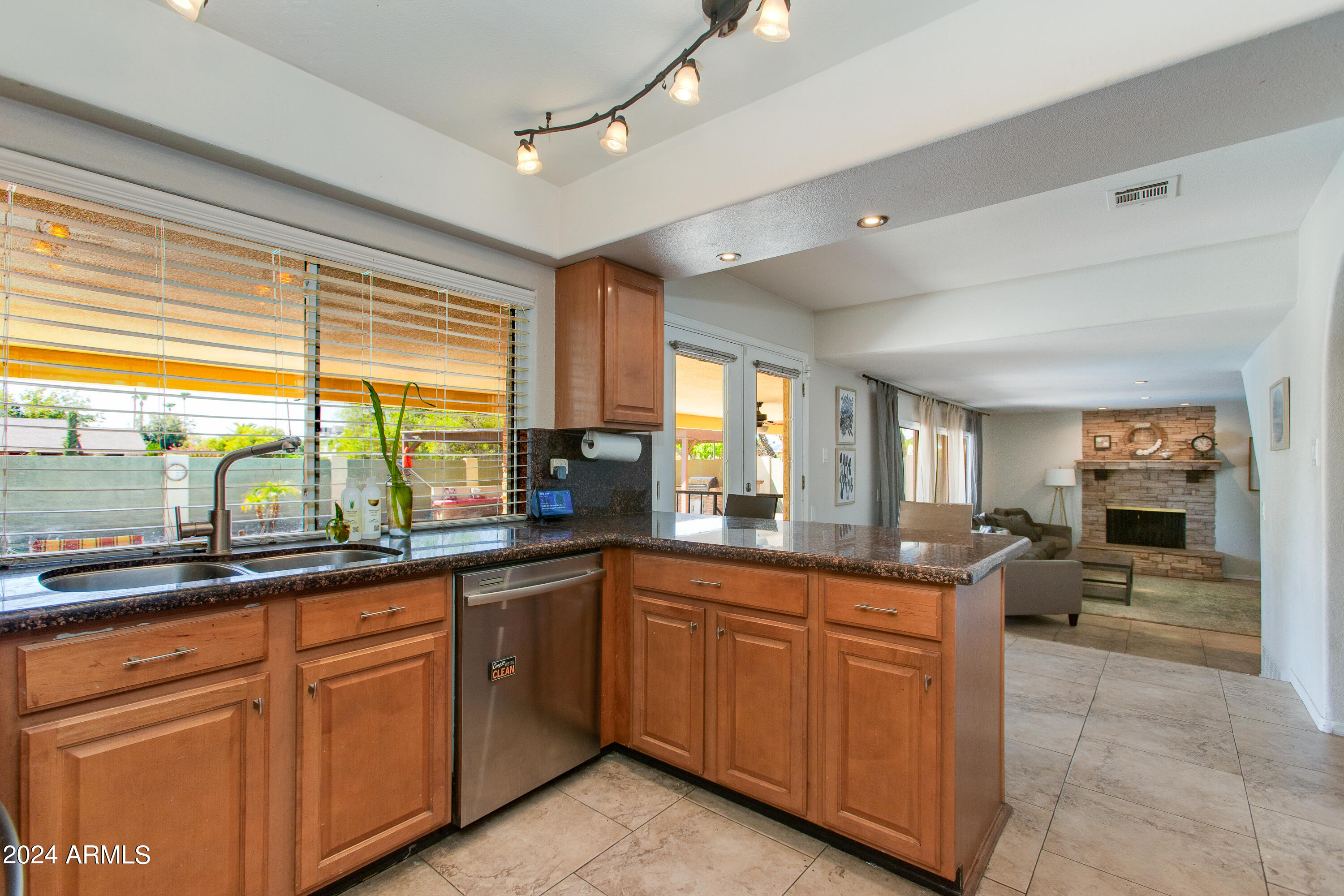3337 West Grandview Road Phoenix, AZ 85053 - Photo 14 of 67 16-Grandview