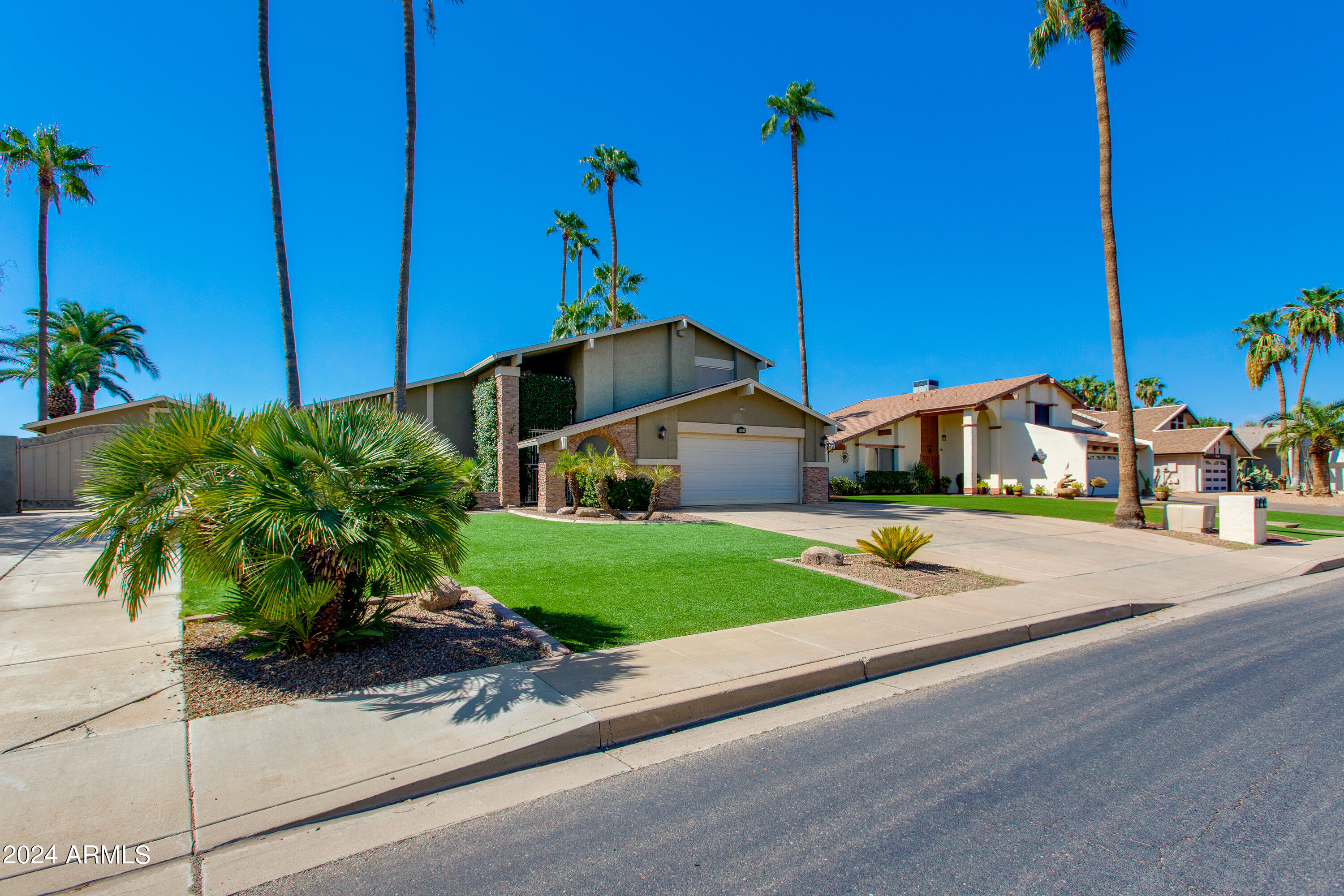 3337 West Grandview Road Phoenix, AZ 85053 - Photo 2 of 67 02-Grandview