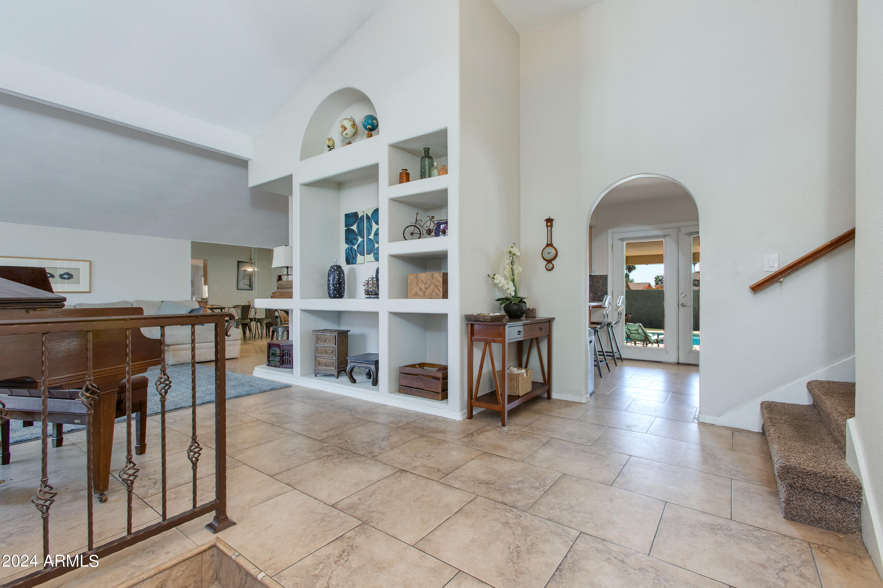 3337 West Grandview Road Phoenix, AZ 85053 - Photo 6 of 67 06-Grandview