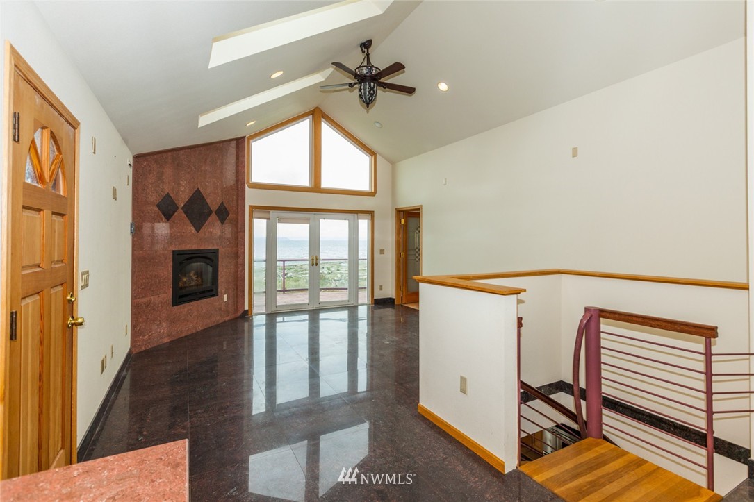 7634 Maxwelton Road Clinton, WA 98236 - Photo 14 of 25