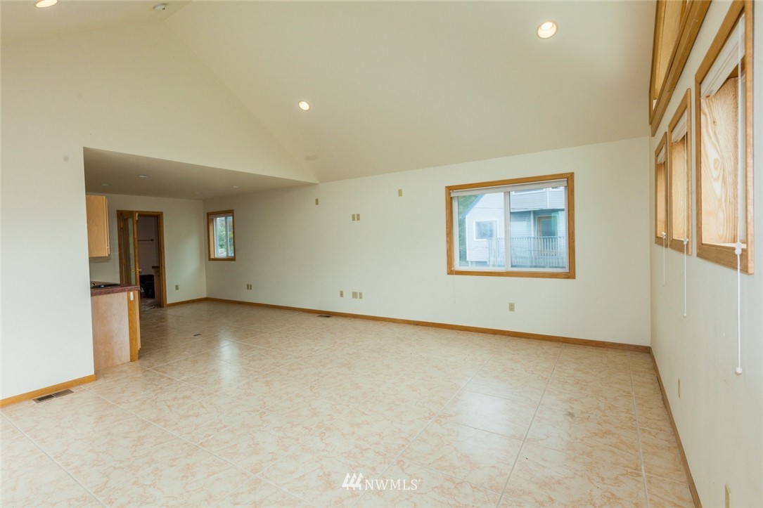 7634 Maxwelton Road Clinton, WA 98236 - Photo 16 of 25