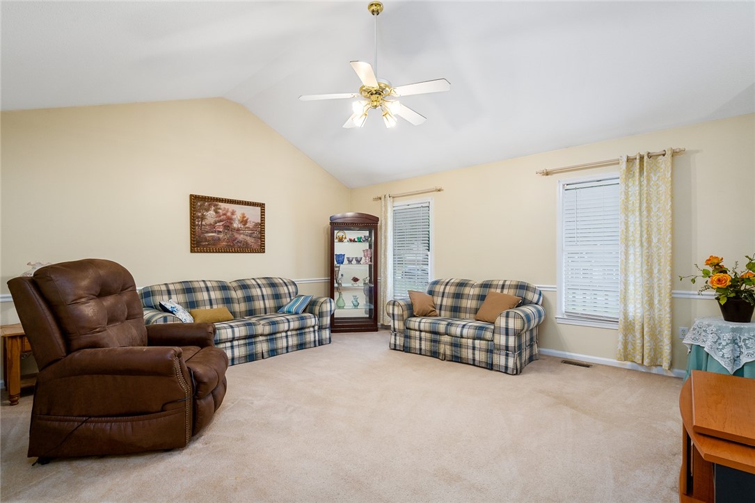 210 Wedgewood Drive Anderson, SC 29621 - Photo 7 of 25