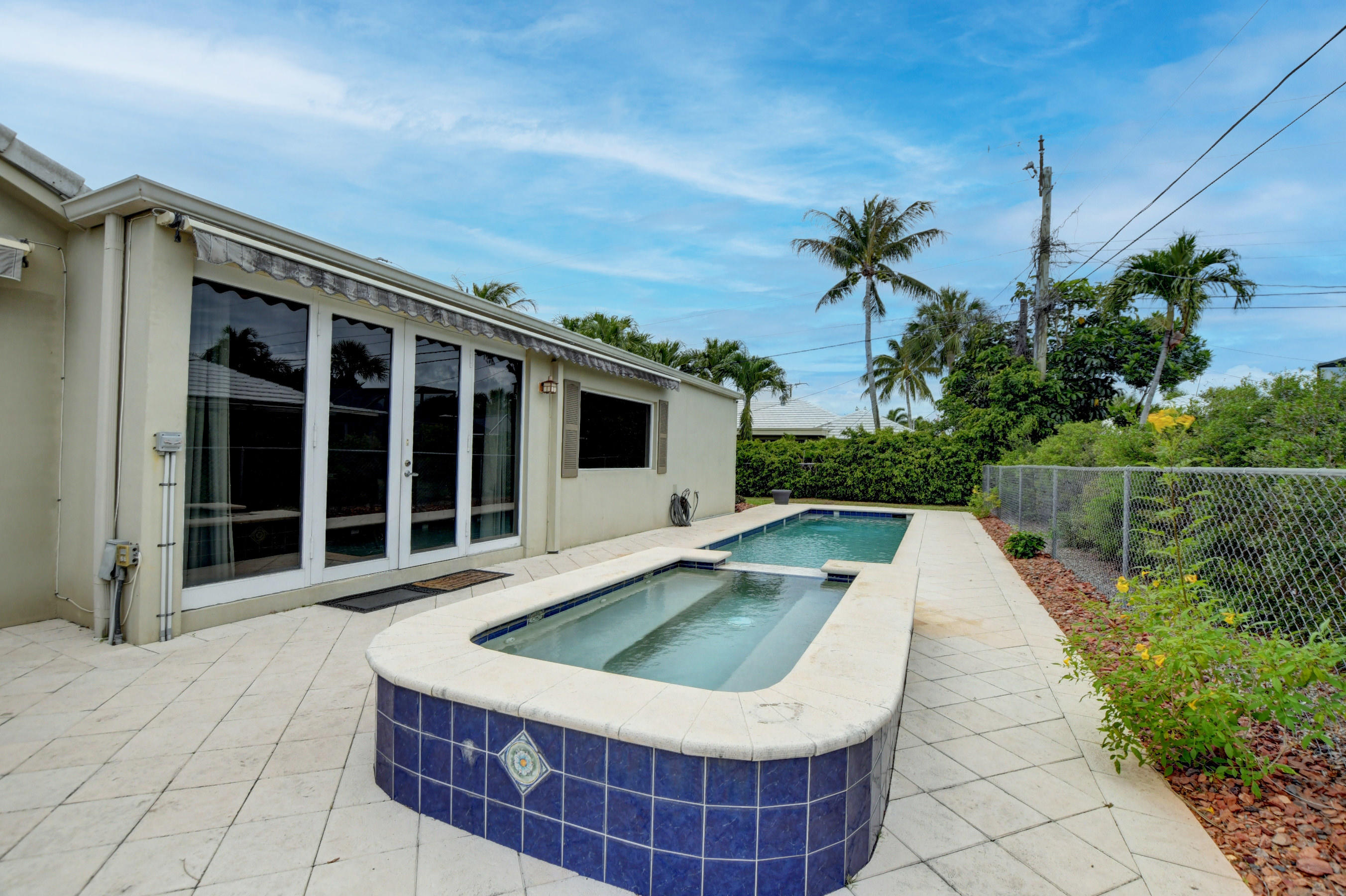 951 Holly Lane Boca Raton, FL 33486 - Photo 38 of 41 Pool and Spa