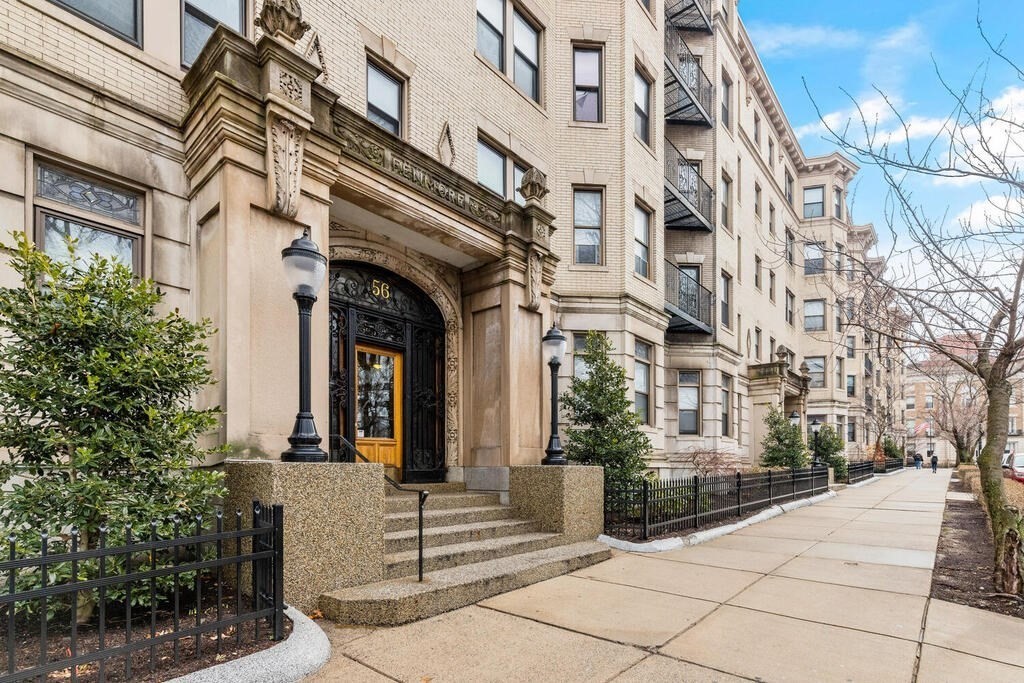 56 Charlesgate East, Unit 135 Boston, MA 02215 - Photo 1 of 8