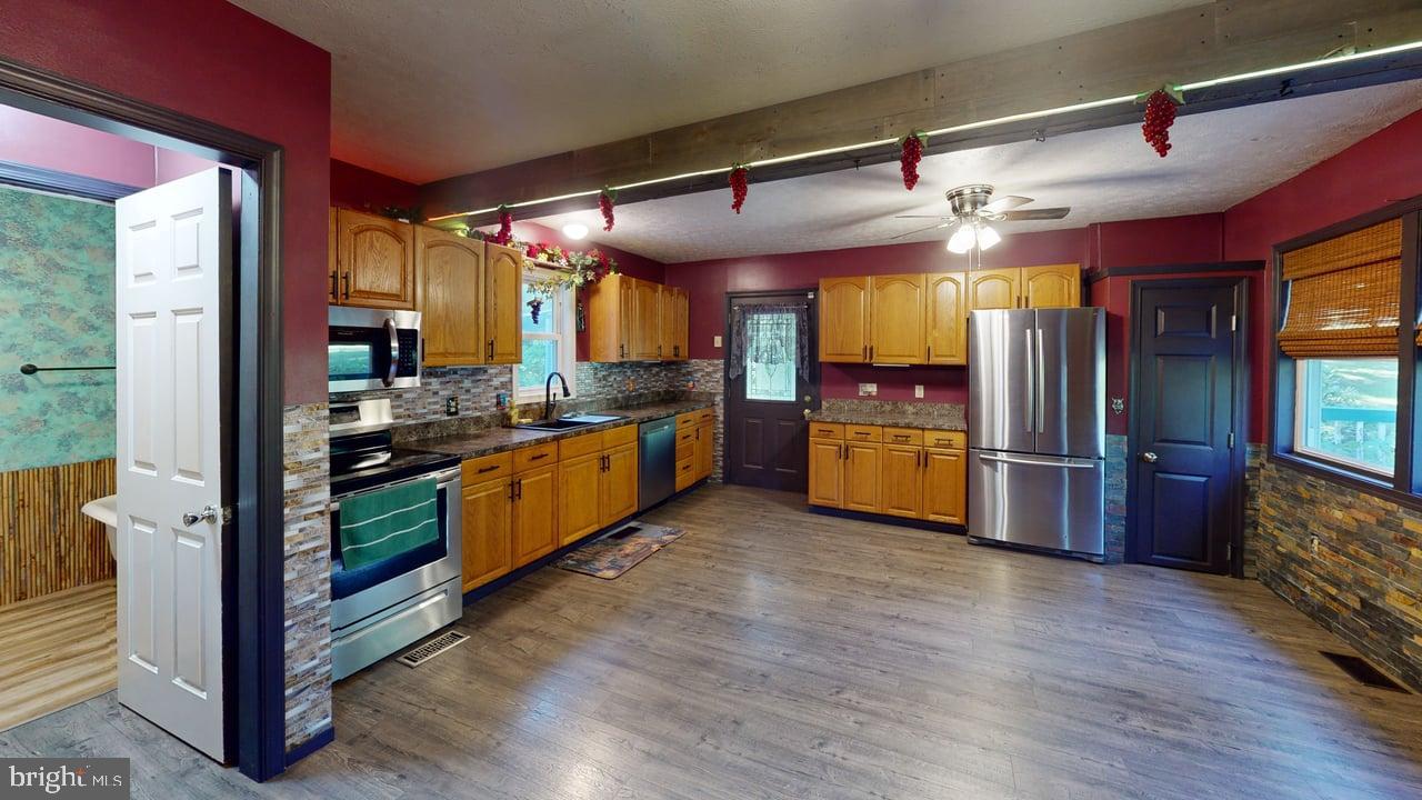 575 North River Highlands Road Delray, WV 26714 - Photo 26 of 48 Charming kitchen with modern touches.
