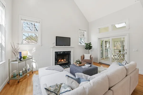 $1,150,000 | 11 Longmeadow Way, Acton, MA 01720