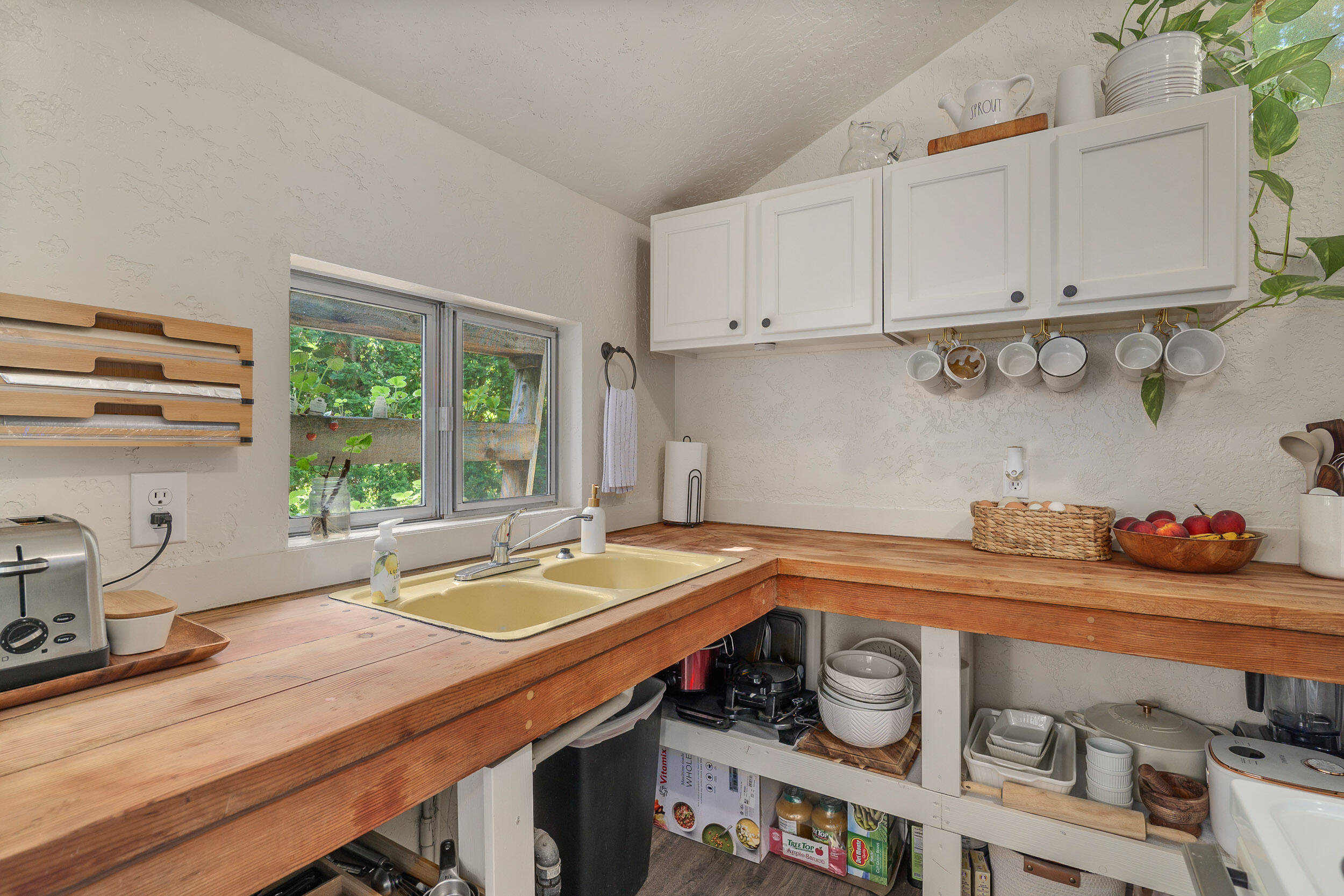 8565 Upper Applegate Road Jacksonville, OR 97530 - Photo 39 of 74 8565UpperApplegateRd-037