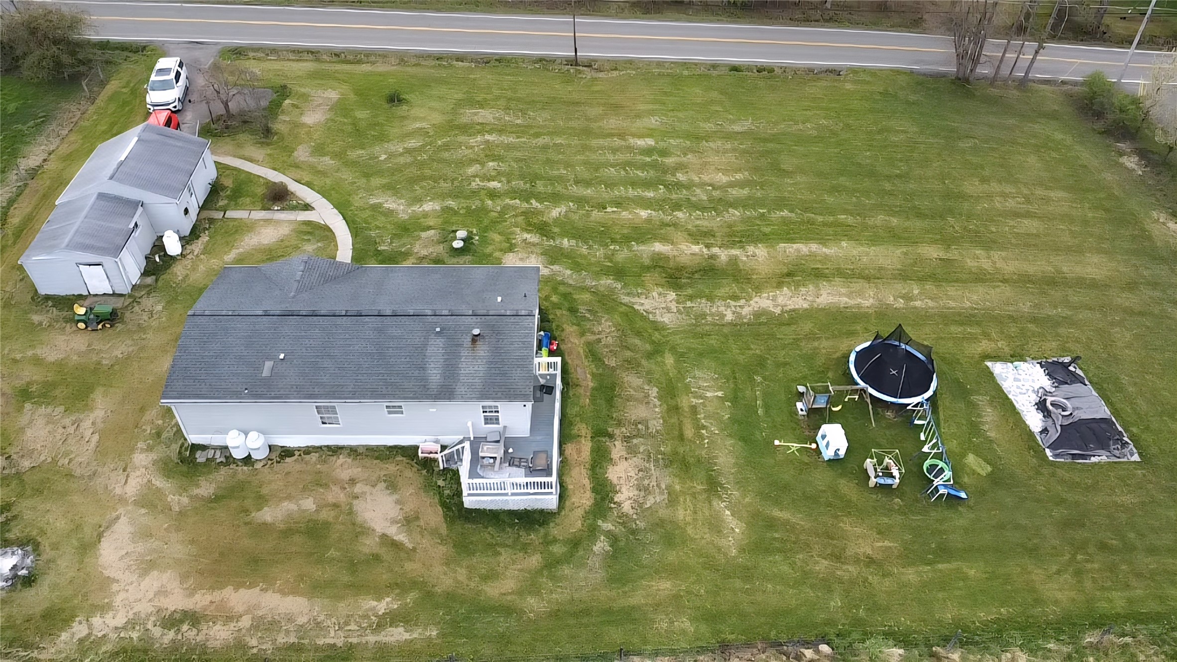 486 Pierce Creek Road Binghamton, NY 13903 - Photo 3 of 20